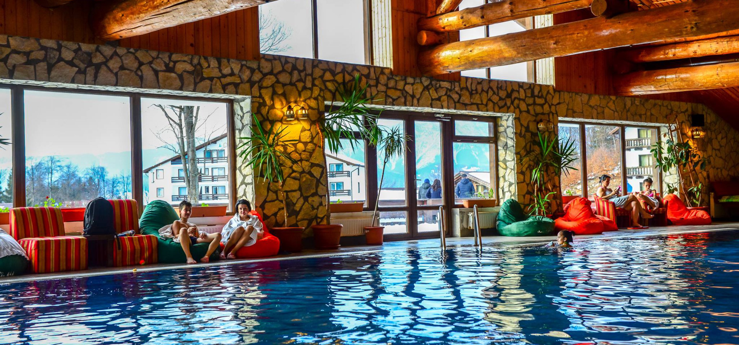 Piscină Cheile Grădiștei Piscină Cheile Grădiștei